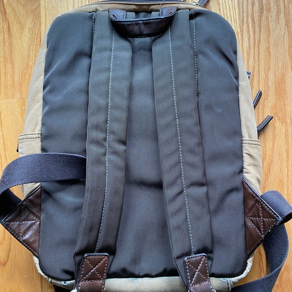 Fossil Backpack - Picture 3 of 5